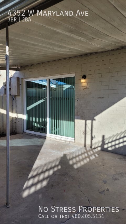 Building Photo - Remodeled 3 Bedroom Townhome off 43rd Ave ...