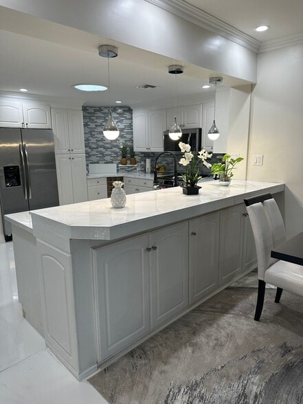Kitchen 3 - 4141 NE 16th Ave
