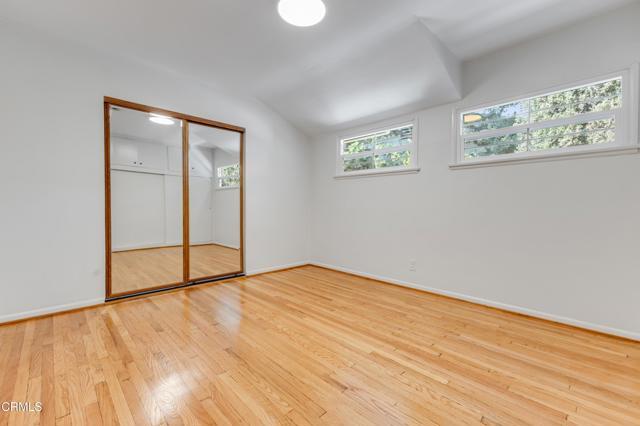 Building Photo - 5622 Bellingham Ave