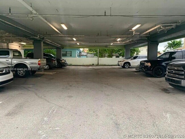 Building Photo - 2210 NW 34th St