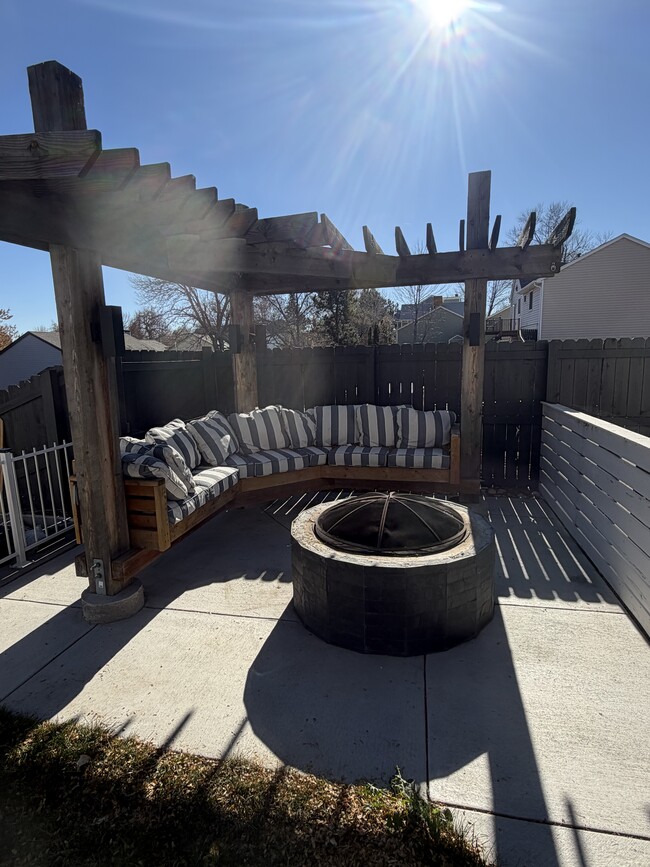 Building Photo - 6222 Alkire Ct