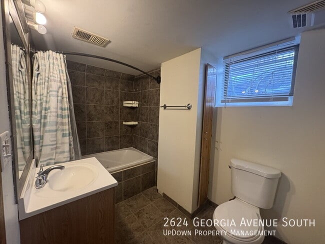 Building Photo - 2624 Georgia Ave S