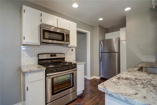 Building Photo - 2644 NW 34th St