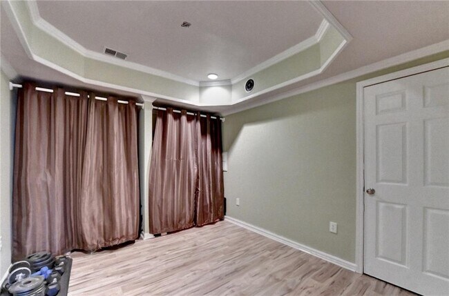 Building Photo - 770 Pimlicon Pl