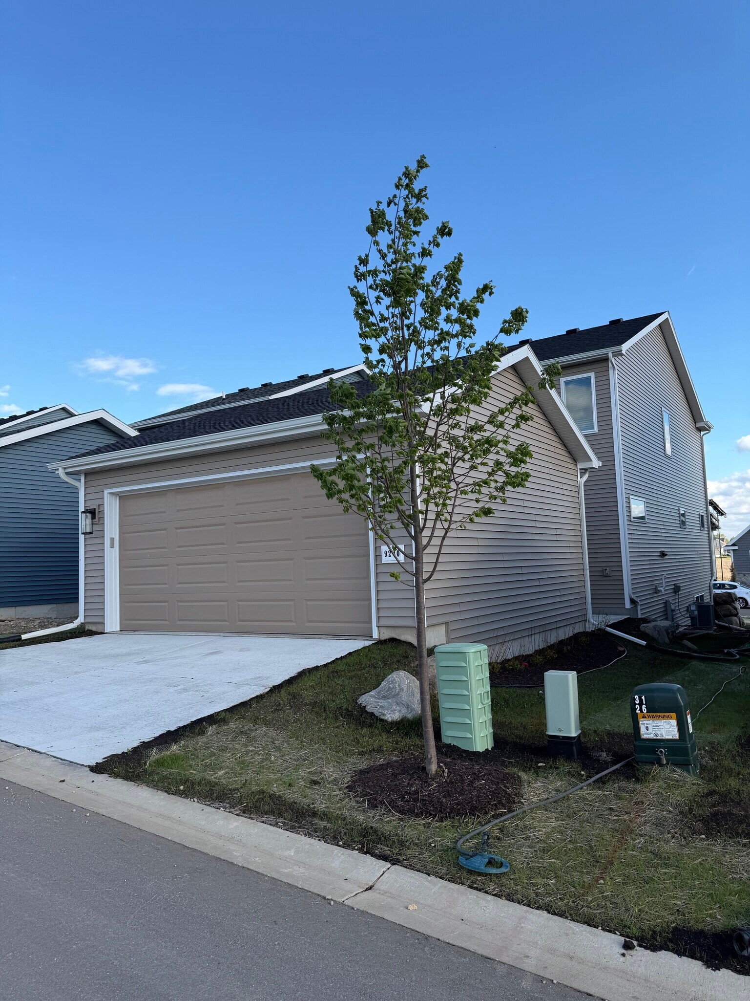 Building Photo - 9240 Gentle Feather Rd