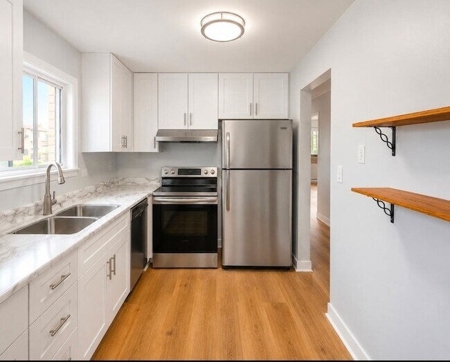 Building Photo - 4208 Bonhill Dr