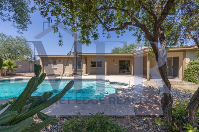 Building Photo - 4Bed/2.5Bath House at 56th/Cactus! $4499 MOVE-IN SPECIAL! Move-In Ready on 04/09/2026!