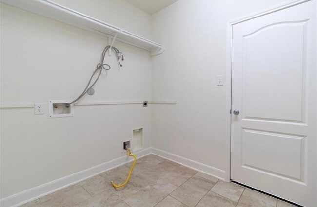 Building Photo - 20623 Pioneer Oak Ln