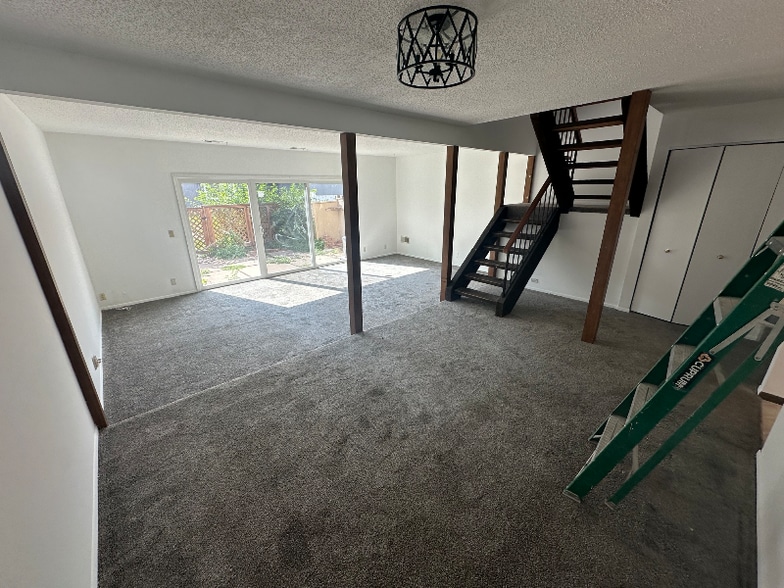 Building Photo - 9004 David Cir