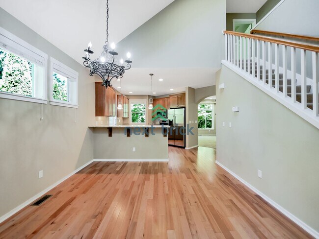 Building Photo - Rare 3 Bedroom 2.5 Bath Townhome for Rent!