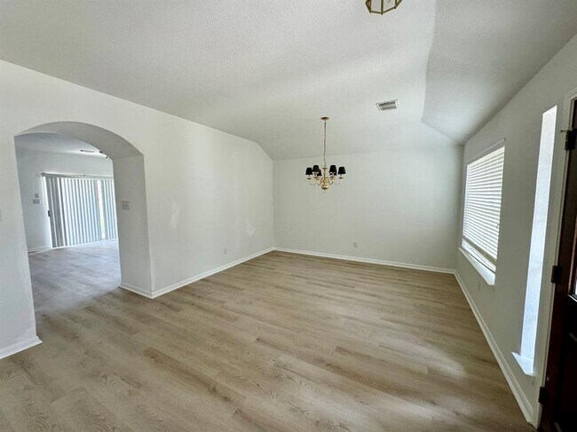 Building Photo - 21719 Ashford Grove Ln