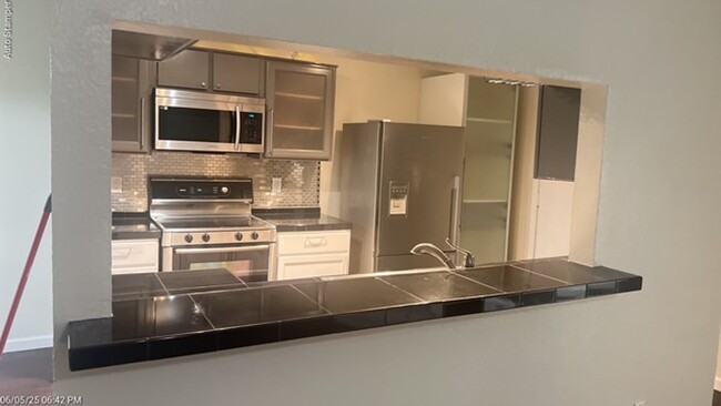 Building Photo - 3900 Glen Knoll Ct