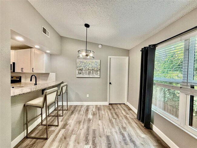 Building Photo - 3958 Dream Oak Pl