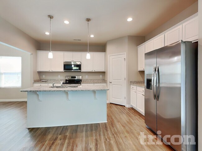 Building Photo - 741 Rolling Creek Cir