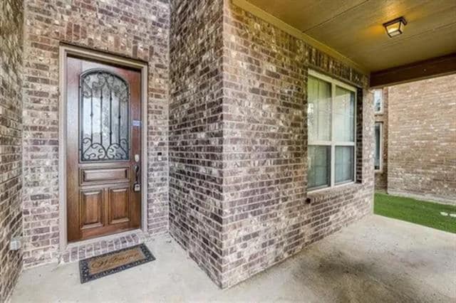 Building Photo - 613 Cypress Hill Dr