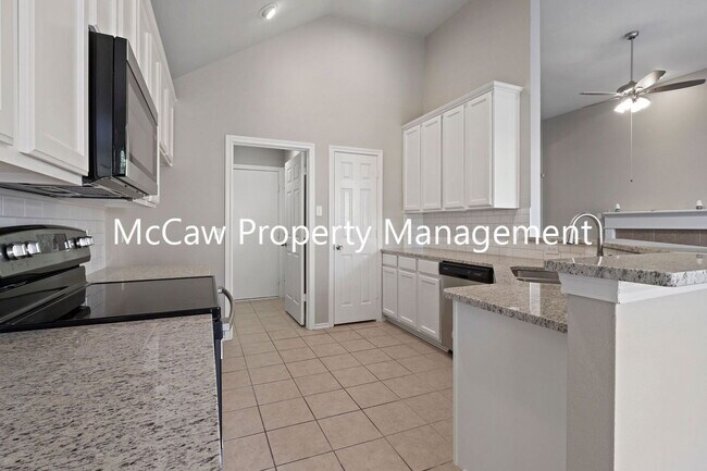 Building Photo - 7012 Deer Ridge Dr