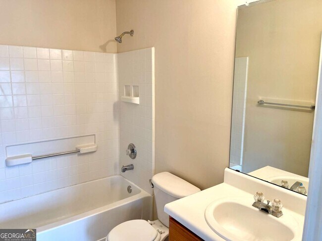 Building Photo - 5745 Strathmoor Manor Cir