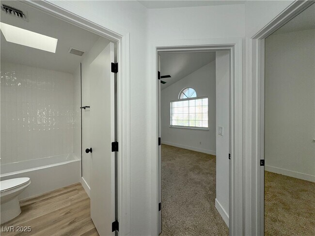 Building Photo - 80 Sea Holly Way
