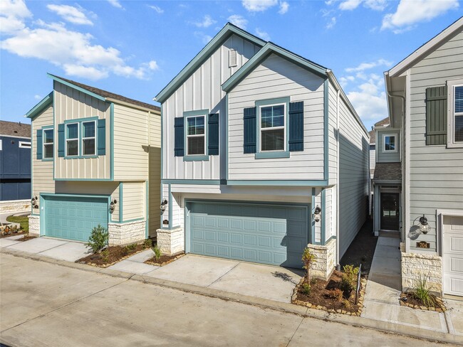Building Photo - 702 Sand Dollar Dr