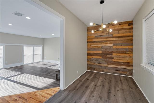 Building Photo - 406 N Bonham Dr