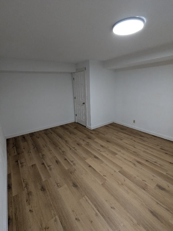 Building Photo - 2944 E Madison St