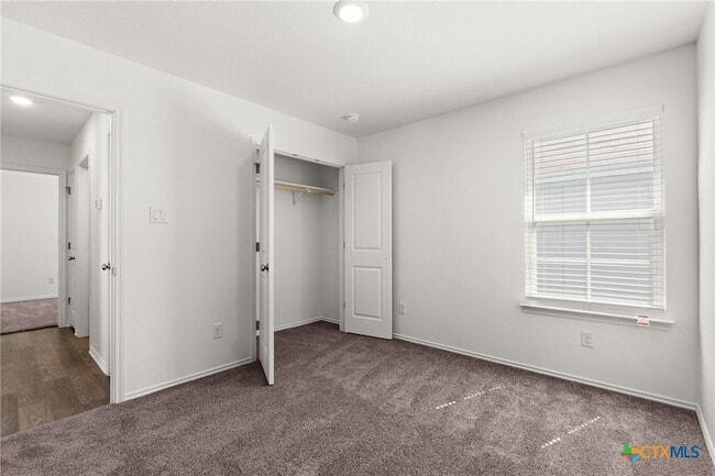 Building Photo - 317 Monty Ave