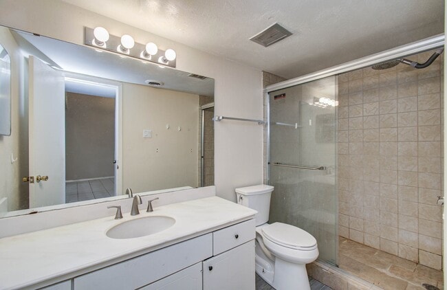 Building Photo - 12633 Memorial Dr