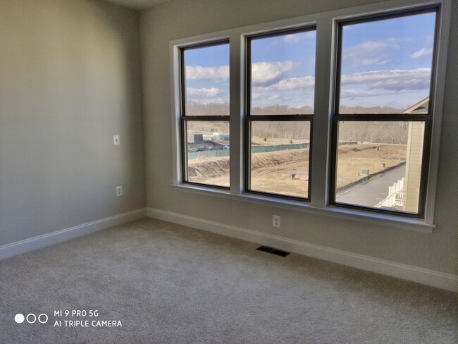 Master Bedroom - 17109 Branched Oak Rd