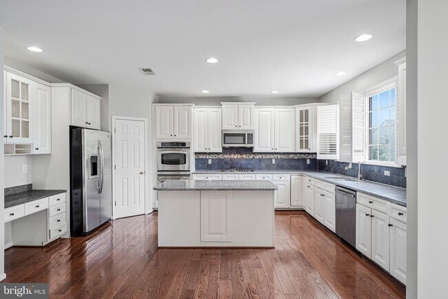 Building Photo - 22247 Waterberry Terrace