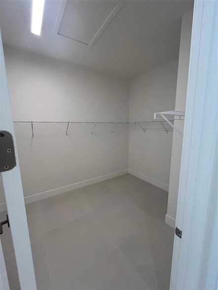 Building Photo - 12526 Solana Bay Cir