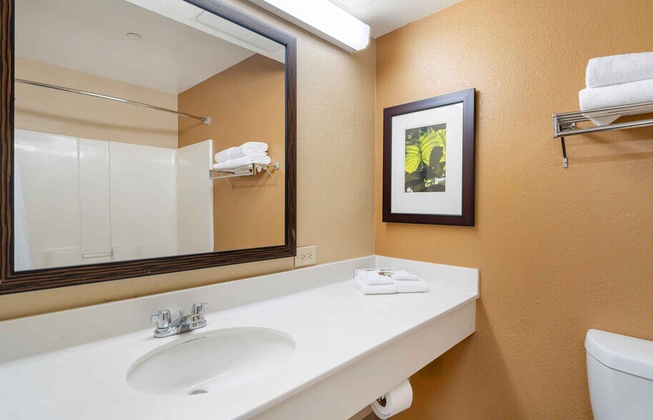 Building Photo - Furnished Studio-Fairfield - Napa Valley