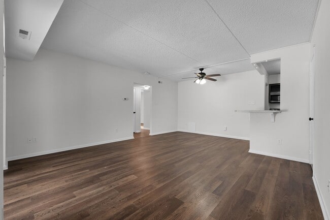 Building Photo - 2-Bedroom Condo with Great Community Amenities in Lower Macungie