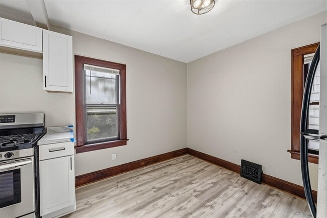 Building Photo - 2419 N 53rd St