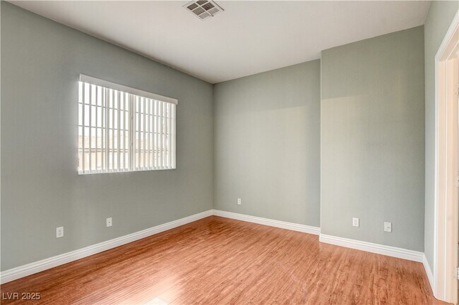 Building Photo - 9537 Gainey Ranch Ave