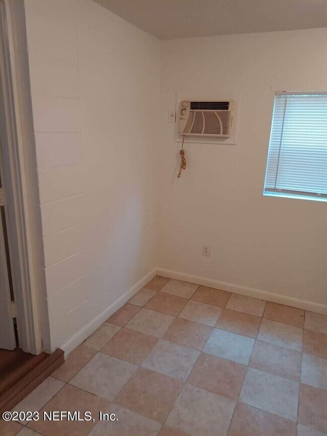 Building Photo - 6103 Wilson Blvd