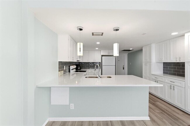 Building Photo - 17408 Gulf Blvd