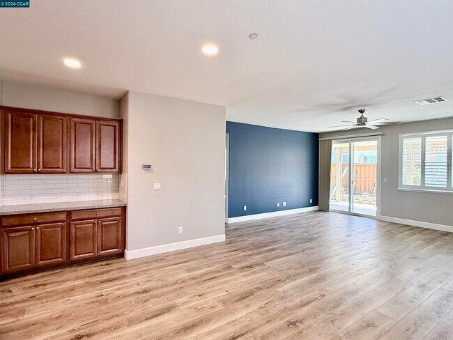 Building Photo - 373 Anchorage Dr
