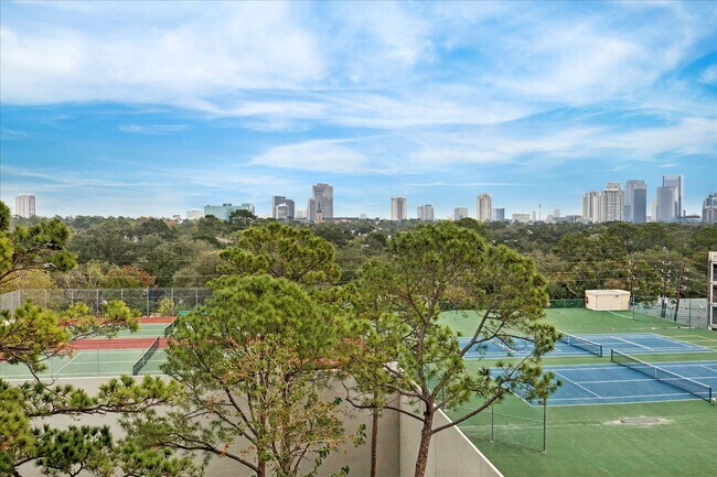 Building Photo - 661 Bering Dr