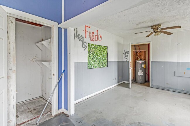 Building Photo - 124 12th St