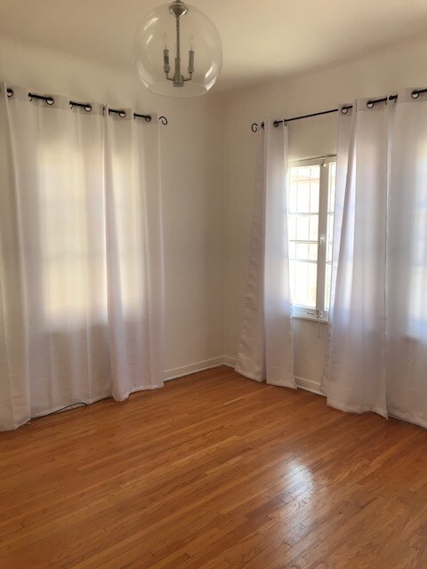 Master - 916 S Orange Grove Ave