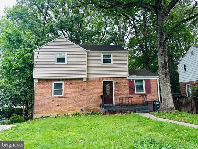 Building Photo - 2500 Lake Ave