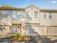 Building Photo - This is a must see