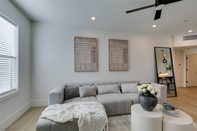 Building Photo - 8777 W Maule Ave