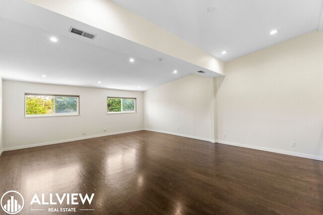 Building Photo - 15182 Chalon Cir