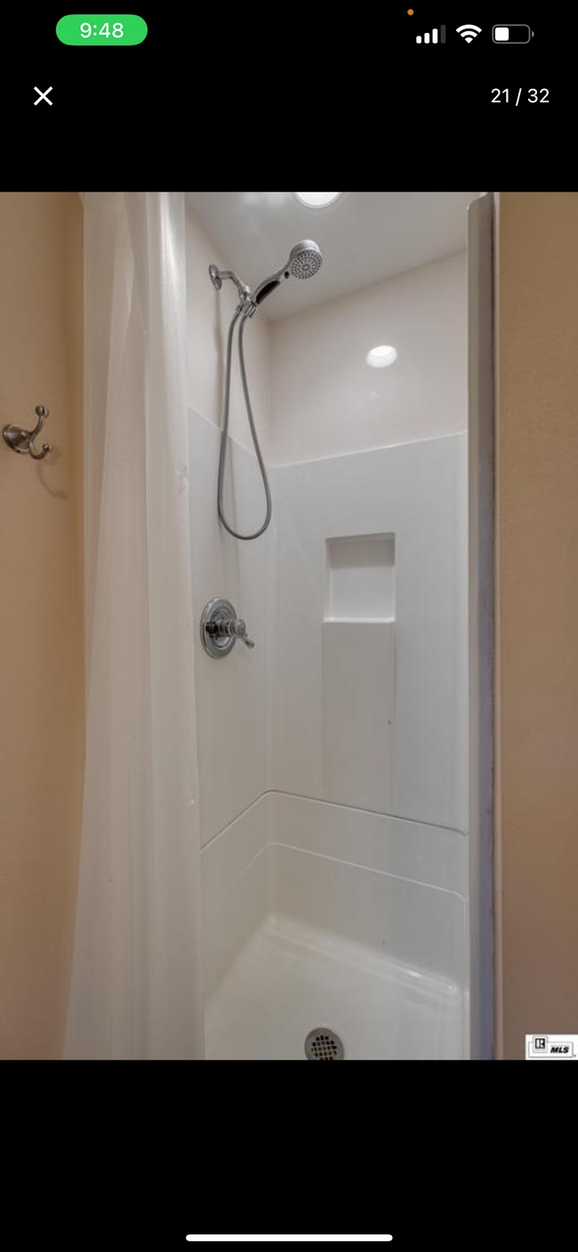 Building Photo - 206 Walton St