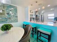 Building Photo - 7440 S Ocean Dr