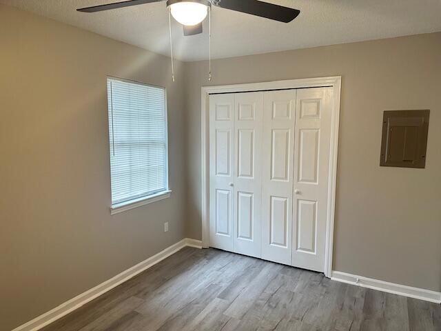 Building Photo - 705 Gale Dr NE