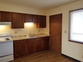 Building Photo - 2715 Ferndale Ave