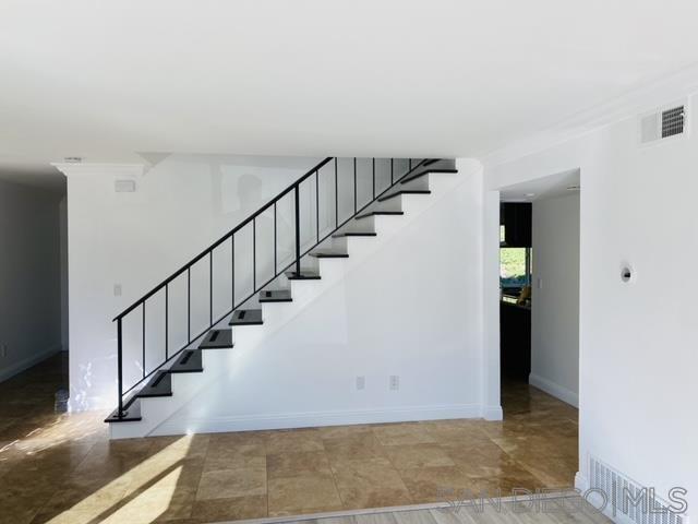 Building Photo - 1610 Valencia Ct