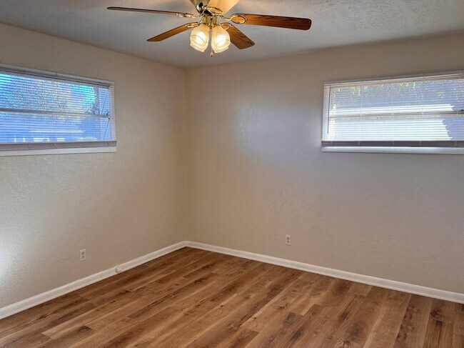 Building Photo - 4200 University Ave